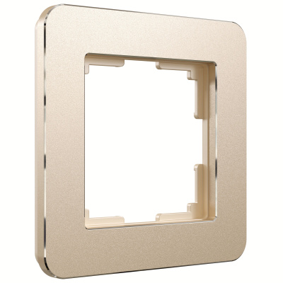 W0012611 Рамка на 1 пост Platinum (шампань)