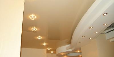 Потолок из гипсокартона: варианты установки точечных светильников