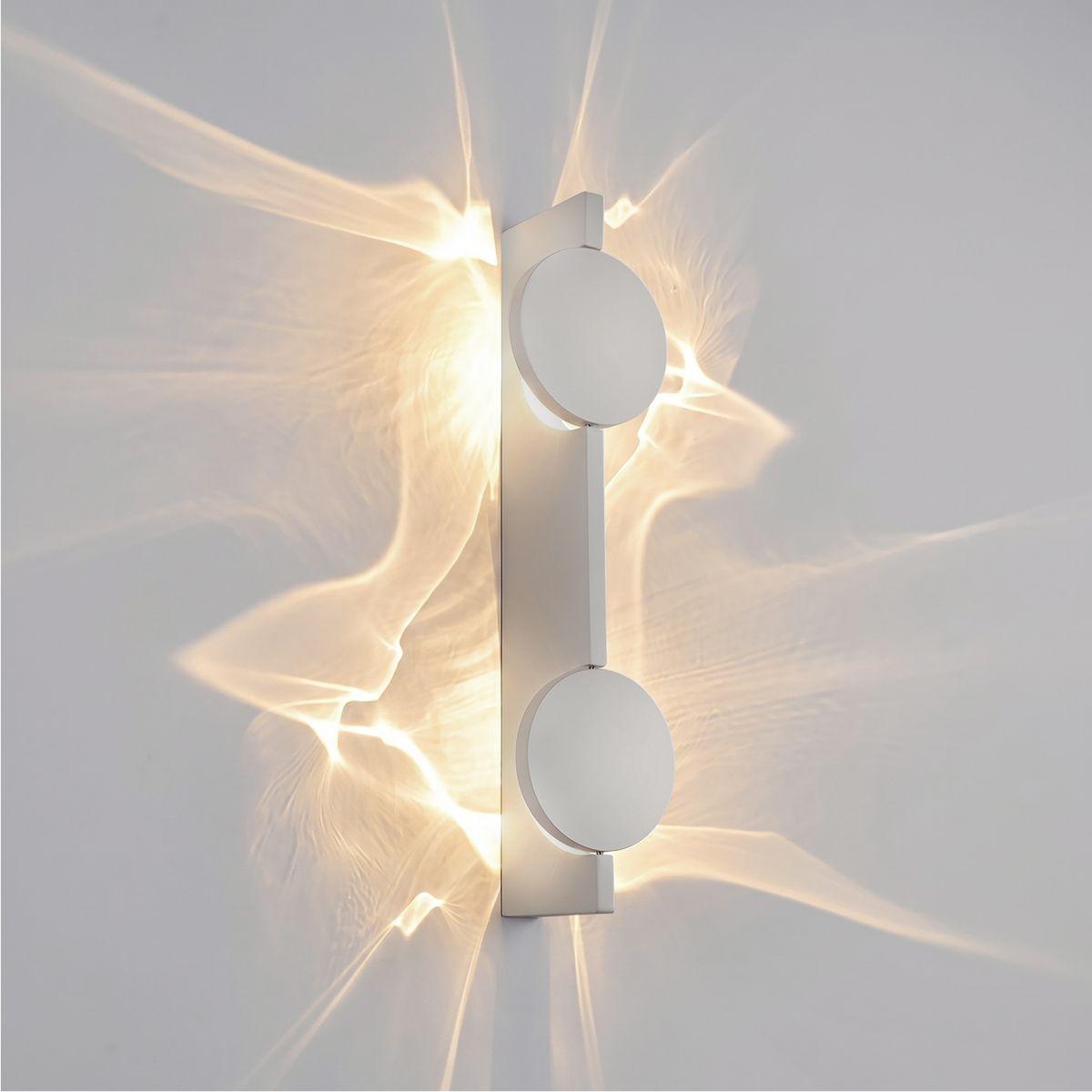 Настенный светильник Loft IT Flame 10452/2W White sand