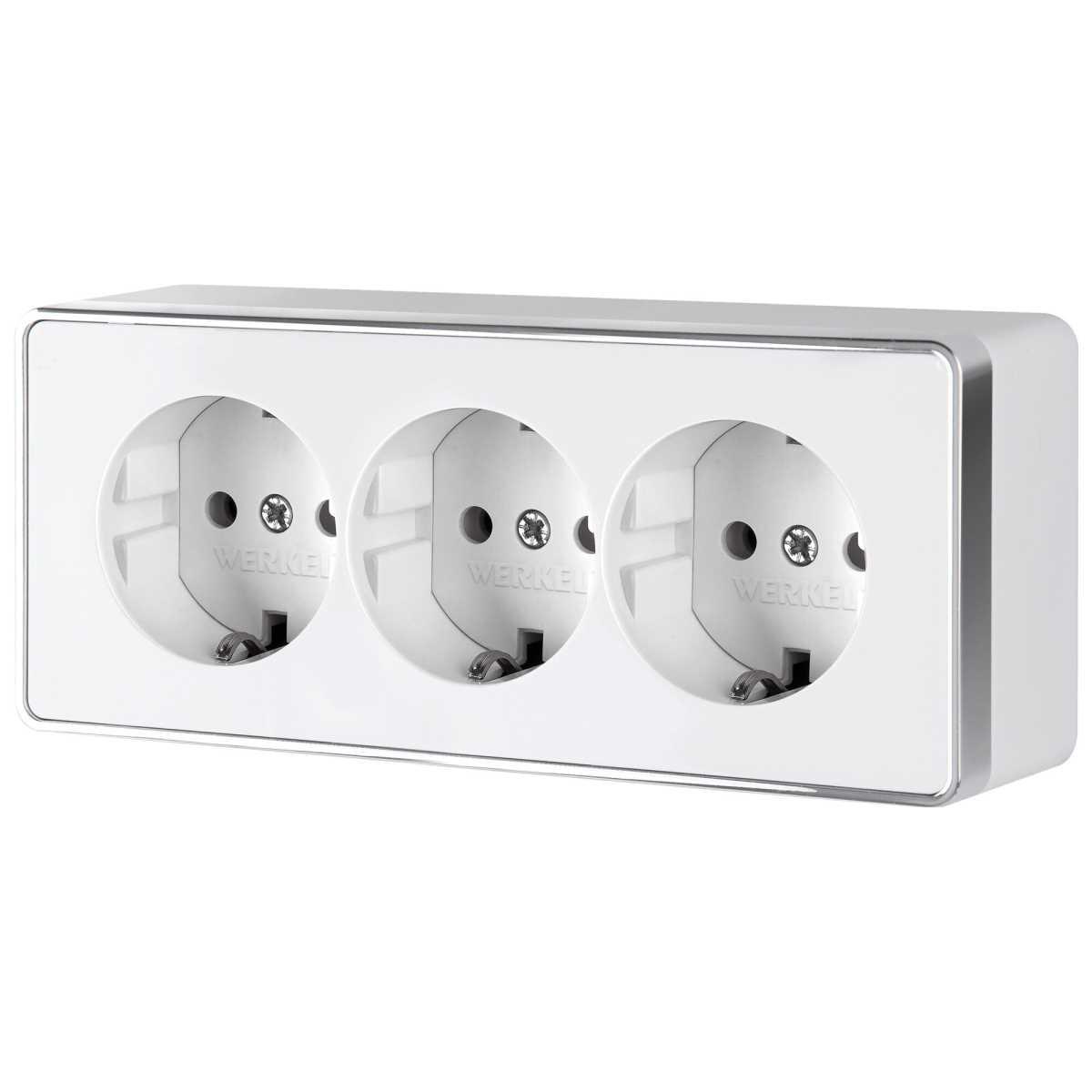 Розетка тройная с заземлением и шторками Werkel Gallant белый W5073101 4690389163913