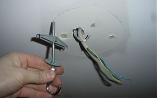 Монтаж крюка