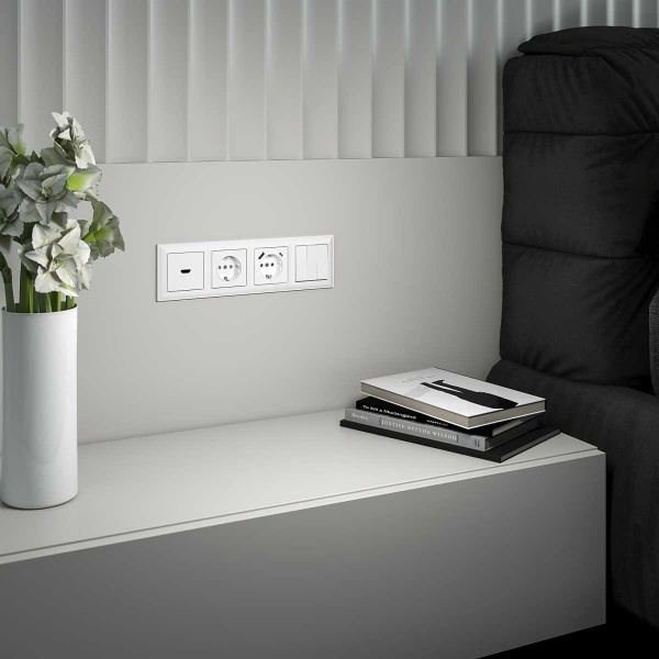 Розетка с быстрой зарядкой USB Type A+С белая W1171701 4690389176418