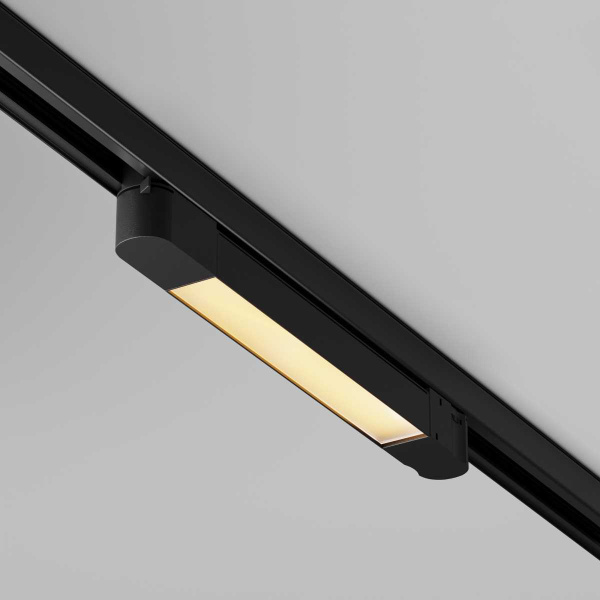 Трековый светодиодный светильник Maytoni Technical Basis TR196-3-10W2.7K-B