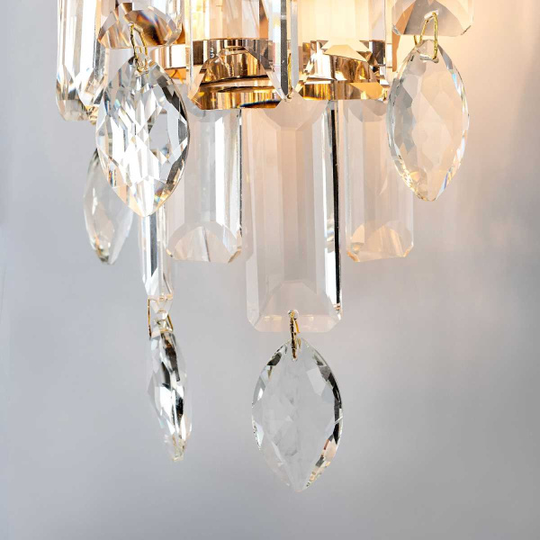 Настенный светильник Modelux ML.7082.02 GD