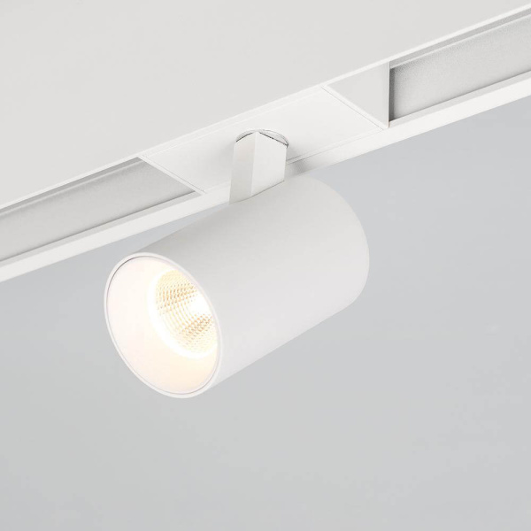 Трековый светодиодный светильник для магнитного шинопровода Arlight Mag-Spot-45-R85-5W Day4000 030652