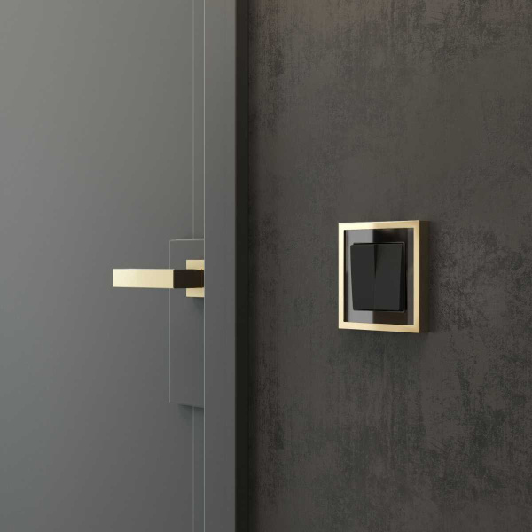 Рамка Werkel Baguette на 1 пост черный/латунь W0012852 4690389185779