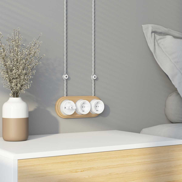 Рамка Werkel Legend на 3 поста светлый бук W0035224 4690389166587