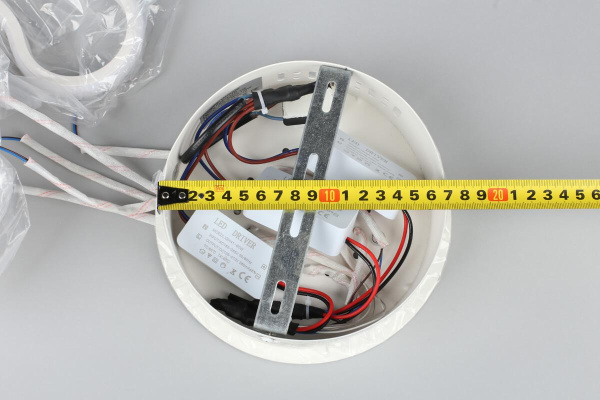 Потолочная светодиодная люстра Omnilux Forcola OML-04207-135