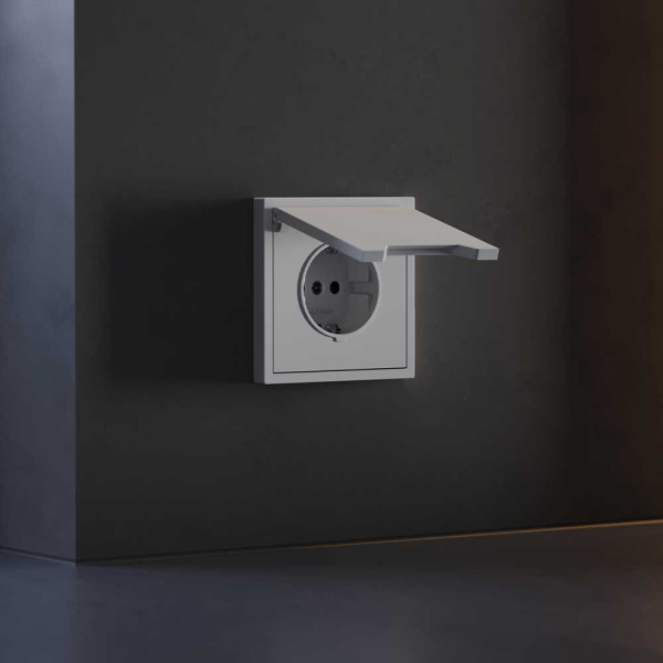 Накладка для розетки с заземлением, защитными шторками и крышкой, S70 (серый) Voltum VLS000816