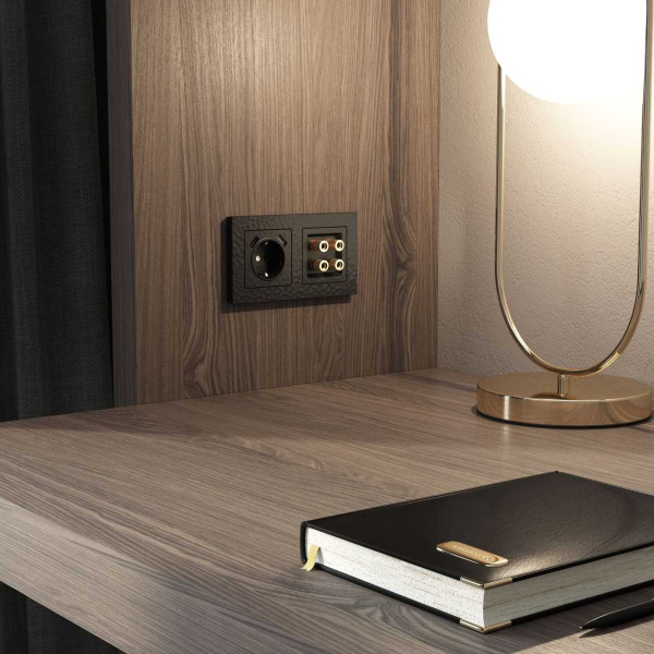 Акустическая розетка Werkel Hammer х4 черный W1285008 4690389163128