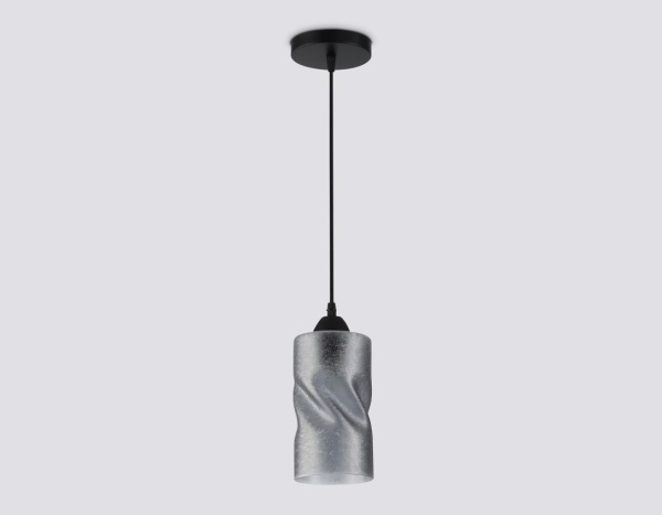 Светильник подвесной со стеклянным плафоном Ambrella light Traditional TR3413