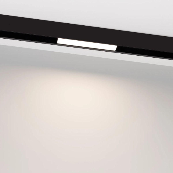 Трековый светодиодный светильник Arlight Mag-Flat-45-L205-6W Day4000 046572