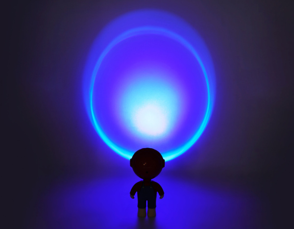 DE8248 Атмосферная светодиодная настольная лампа