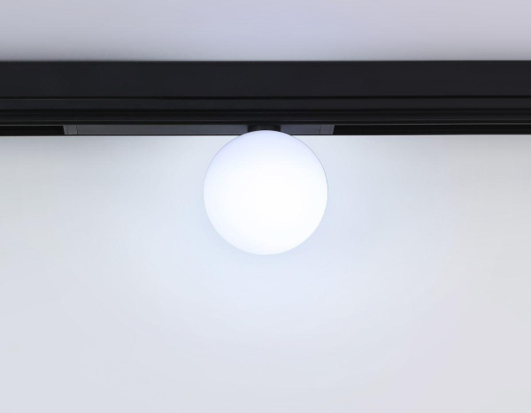 Трековый светодиодный светильник Ambrella Light Track System Magnetic 220V GL1371