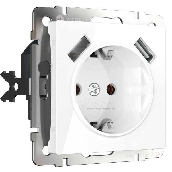 Розетка с заземлением, шторками и USBх2 Werkel белый W1171501 4690389155345