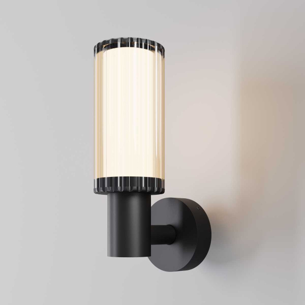 Уличный настенный светильник Maytoni Outdoor O502WL-01B