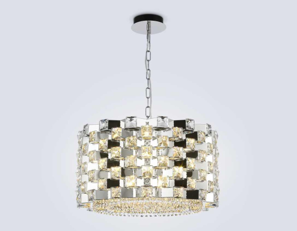 Подвесная люстра с хрусталем Ambrella light High Light LH41001