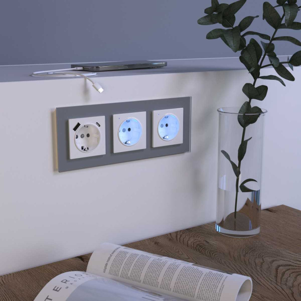 Рамка Werkel Favorit на 3 поста серый W0031115 4690389159824