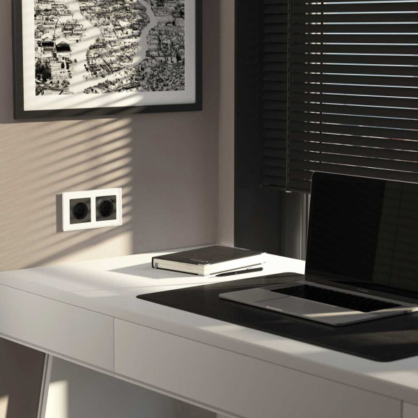 Рамка Werkel Senso на 2 поста белый стекло soft-touch W0023101 4690389200359