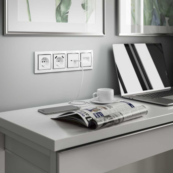 Рамка на 4 поста Werkel Snabb белый W0041901 4690389160899