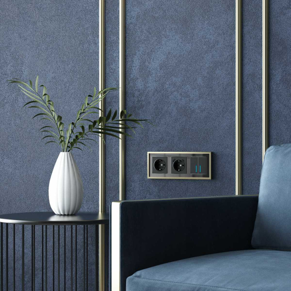 Рамка Werkel Baguette на 3 поста черный/латунь W0032852 4690389185809