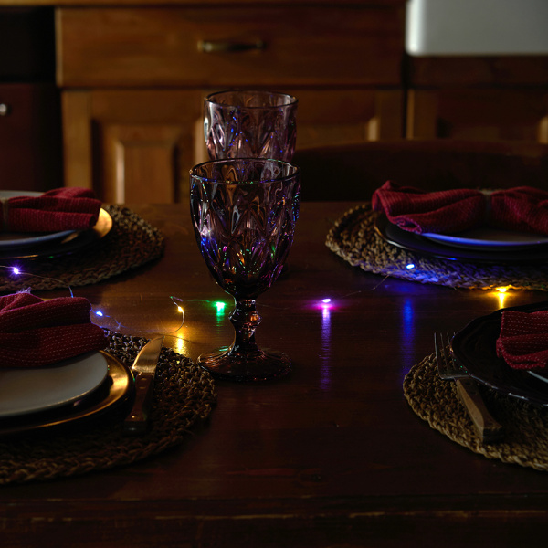 Светодиодная гирлянда Feron CL588 линейная Роса, мультиколор, 2м, с питанием от батареек, прозрачный шнур 51441