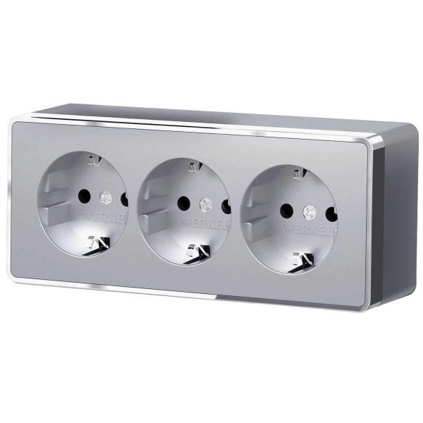 Розетка тройная с заземлением и шторками Werkel Gallant серебряный W5073106 4690389167195