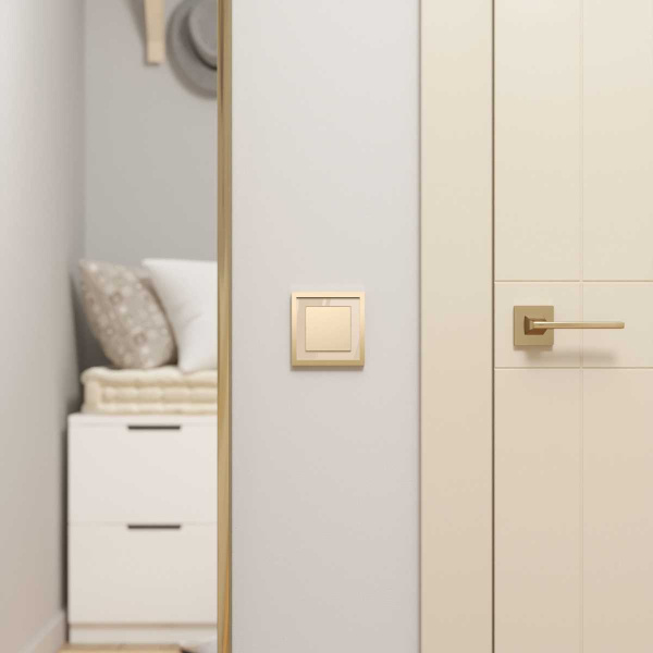 Рамка Werkel Baguette на 1 поста айвори/латунь W0012851 4690389185731