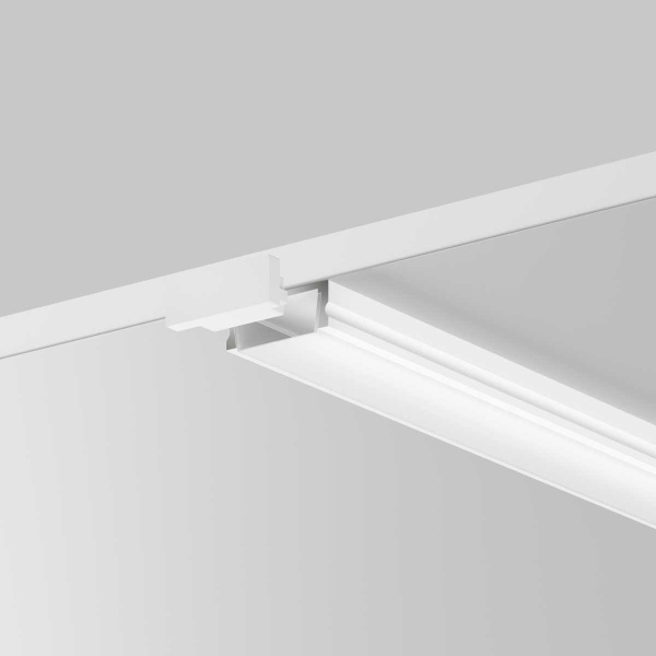 Алюминиевый профиль накладной 15x6 (Белый, 2 м), ALM-001-W-2M Maytoni Led Strip 631004