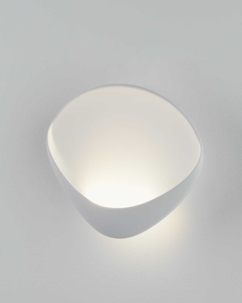 Светильник настенный светодиодный Moderli Kelly V11651-WL