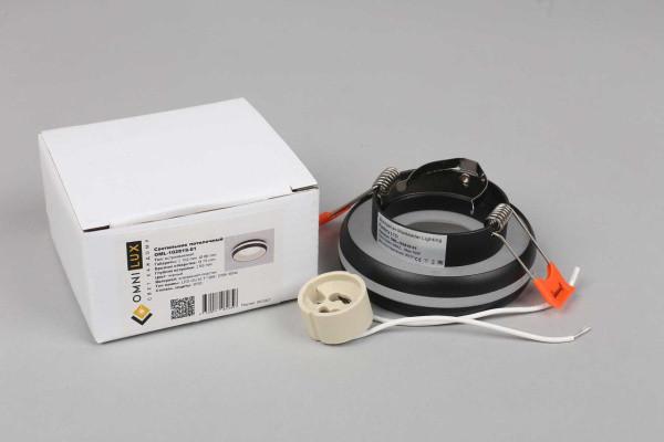 Встраиваемый потолочный светильник Omnilux Genova OML-102819-01