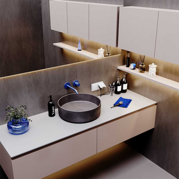 Розетка встраиваемая Voltum S70 с заземлением, защитными шторками и крышкой 16А, (белый глянцевый) VLS040301