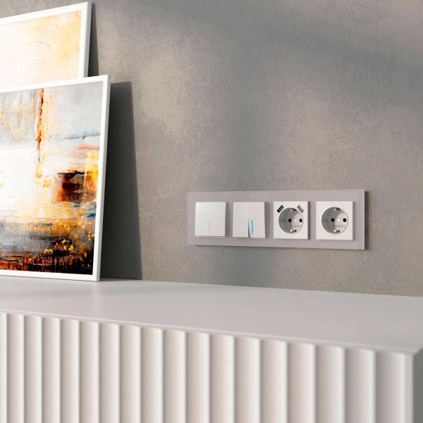 Рамка на 4 поста Werkel Favorit дымчатый W0041117 4690389160042