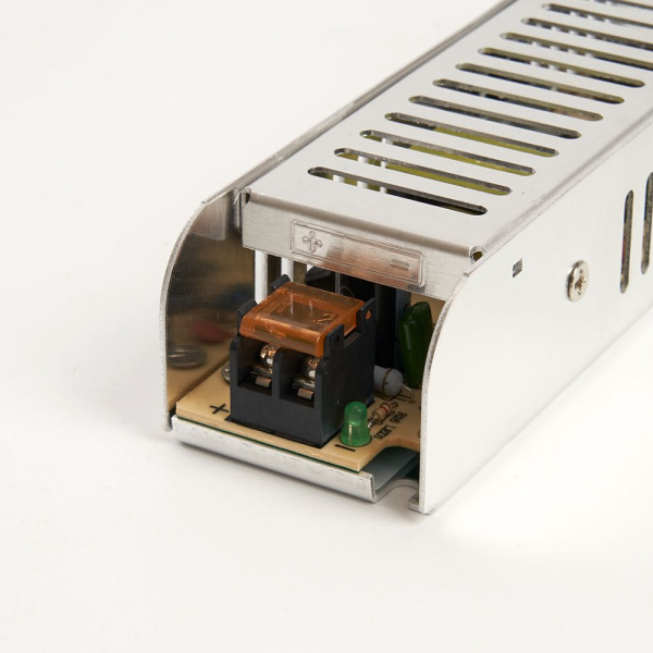 Блок питания для светодиодной ленты Feron LB009 12V 60W IP20 5A 48008