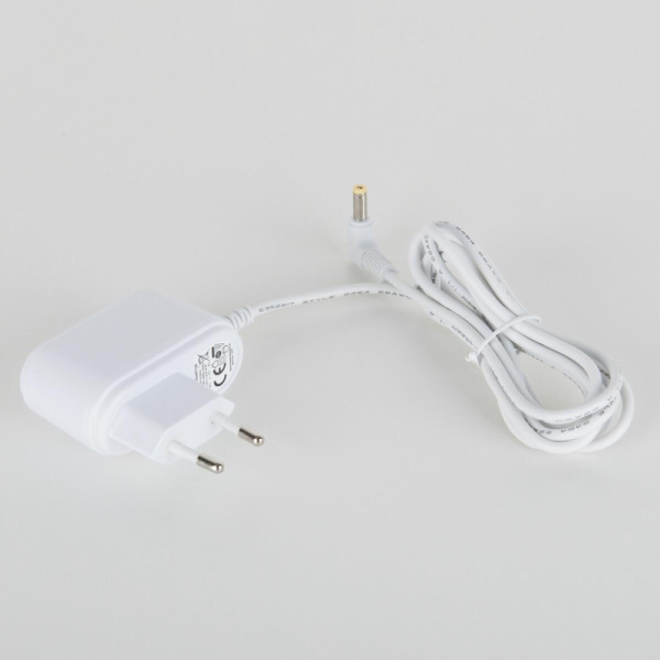 80502/1 белый Светодиодная настольная лампа с беспроводной зарядкой QI