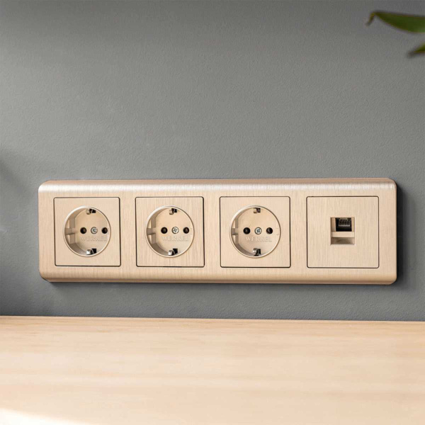 Розетка с заземлением Werkel шампань рифленый W1171010 4690389160325