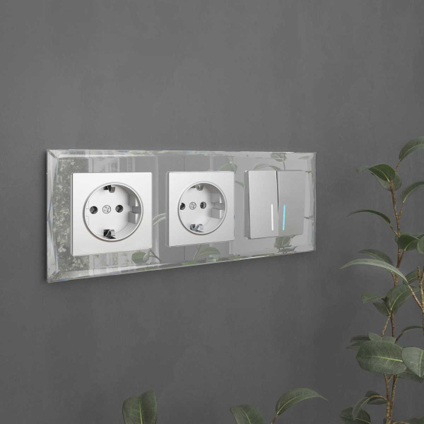 Рамка на 3 поста Werkel Diamant зеркальный W0031220 4690389158834