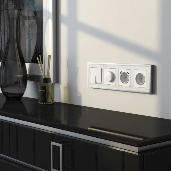 Рамка Werkel Baguette 4 поста белый/серебро W0042850