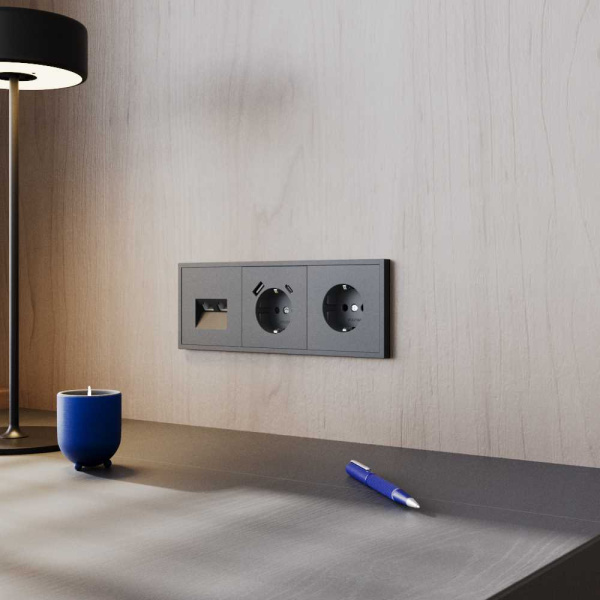 Рамка пластиковая Voltum S70 на 3 поста, (графит) VLS100307