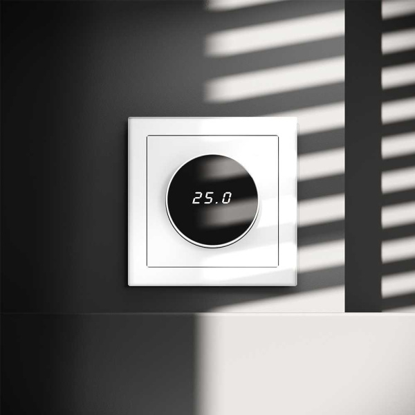 Терморегулятор электронный Voltum S70 с индикацией и датчиком, для теплого пола, (белый матовый) VLS070102