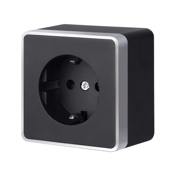 W5071134/ Розетка с заземлением и шторками Gallant (черный с серебром)