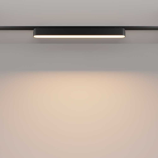 Трековый светодиодный светильник Maytoni Technical Basis TR080-1-18W3K-B