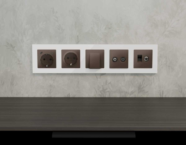 Лицевая панель AMBRELLA VOLT ALFA AP6425