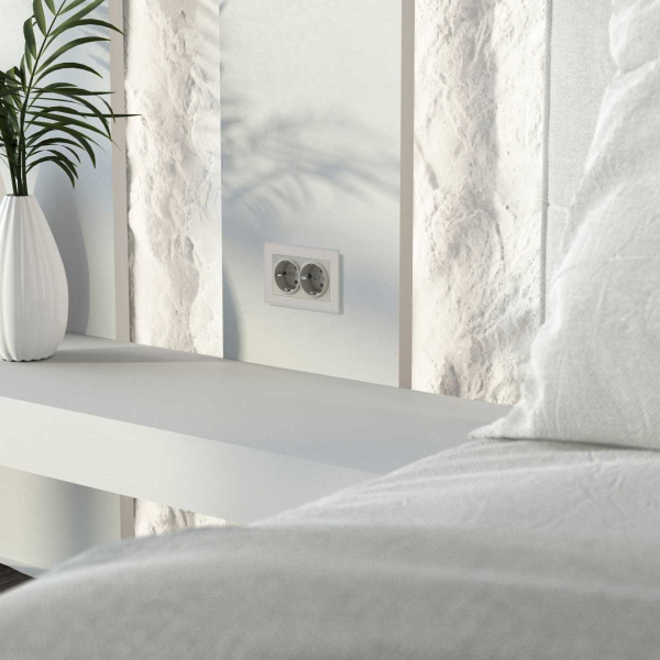 Розетка двойная с заземлением (дымчатый) W1272004/ a069774