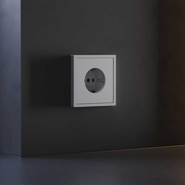 Накладка для розетки с заземлением, S70 (серый) Voltum VLS000616