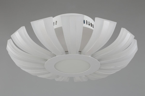 Потолочная светодиодная люстра Omnilux Silville OML-02607-68