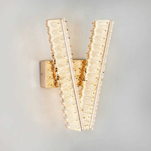 Настенный светодиодный светильник Modelux ML.751.02 GD