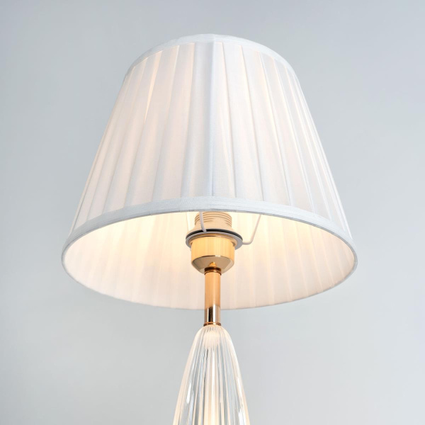 Настольный светильник LED4U L6168 GD