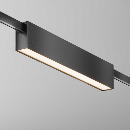 Трековый светильник  Maytoni Technical Basis TR151-1-18W3K-B