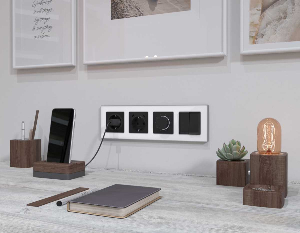 Лицевая панель AMBRELLA VOLT ALFA AP8105